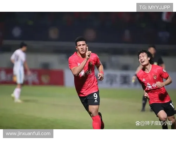 广州足球队的崛起之路：揭秘他们背后的力量与荣耀